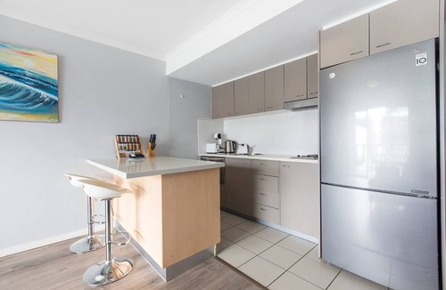 Bowen Hills Apartment | Soak up the Brisbane Sun from this Modern Escape