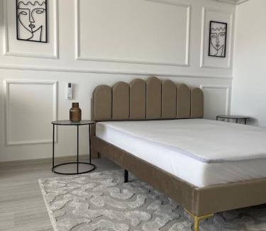 Bacau Apartment | Soho Studio Fial