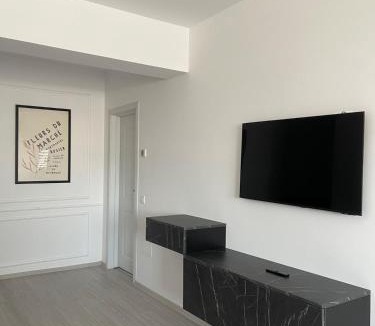 Bacau Apartment | Soho Studio Fial