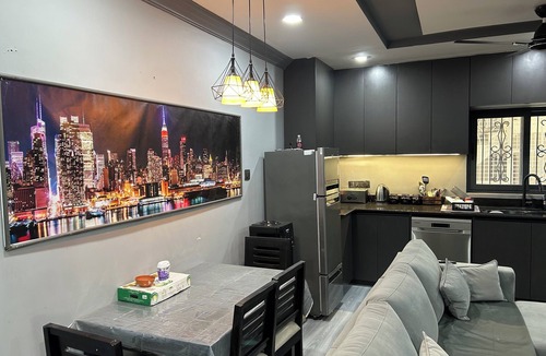 Bharuch House | Soothing 2-bedroom house with AC in enchanting Bharuch
