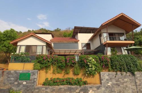 Lavasa Villa | Soul Tree Villa 50 Super Luxury Villa with heated plunge pool and jacuzzi