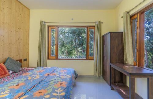 Kaul Villa | Sound of nature Hill View 3 BHK By Homeyhuts