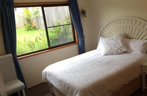Scotts Head House | South Pacific