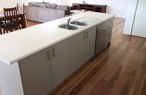 Southern River House | Southern River Family Accommodation. Free WiFi