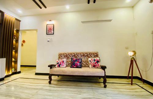 Kakinada House | Sowkya Stays, Kakinada - Home Stay, Service Apartment, Vididhillu
