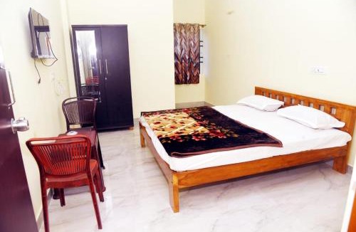 Piriyapatna Hotel | SOWMYA RESIDENCy