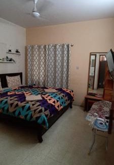 Kalasipalya Apartment | Spacious 2 BHK in VIP Area