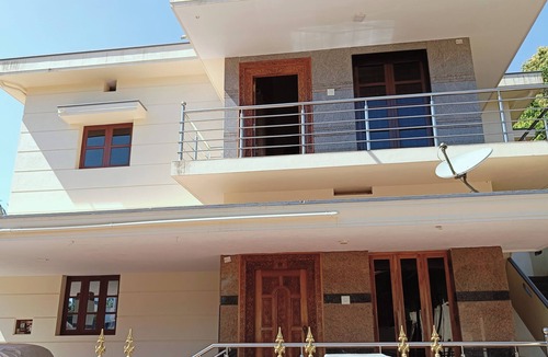 Malpe House | Spacious 2BHK AC house approximately 45 minutes to Kolluru Mookambika temple