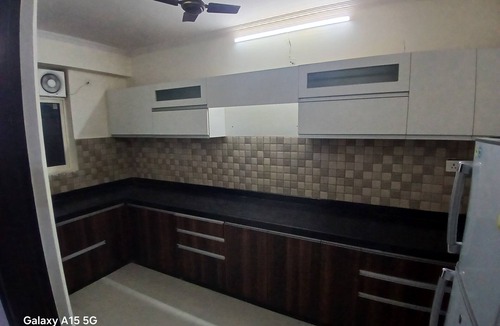 Jhotwara Apartment | Spacious 3-bedroom apartment with AC, WiFi in cool Jaipur