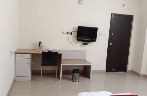 Madhapur Apartment | Spacious 4-bedroom apartment in lovely Hyderabad with WiFi, AC