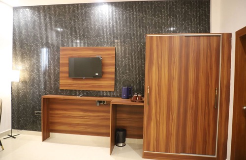 Mathura Villa | Spacious 4 bedroom villa with AC in Govardhan Near Radha Kund,Mathura, UP India