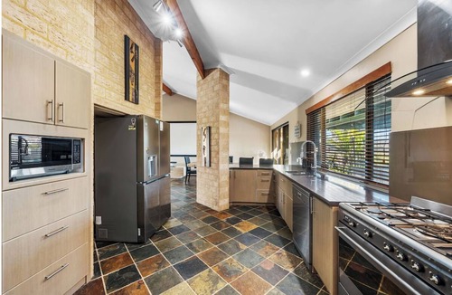 Ocean Reef House | Spacious 5-bedroom house with pool and park access in serene Ocean Reef with AC