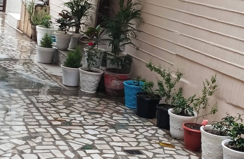 Mathura House | Spacious 5-bedrooms with attached bathrooms A C bungalow in charming Mathura.