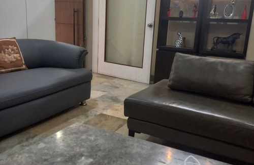 Mathura House | Spacious 5-bedrooms with attached bathrooms A C bungalow in charming Mathura.