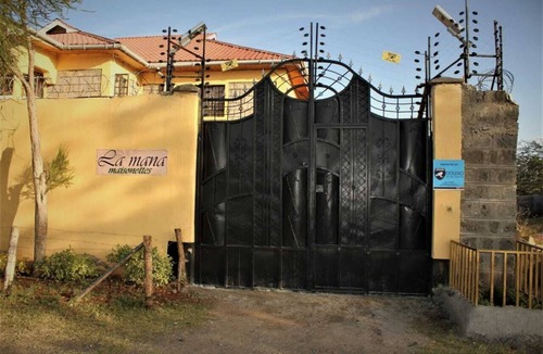 Kasarani House | Spacious 6-bedroom townhome in enchanting Nairobi City