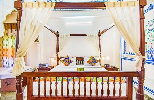 Vaishali Nagar Hotel | Spacious 9-bedroom hotel in lovely Jaipur with AC, WiFi and Garden view