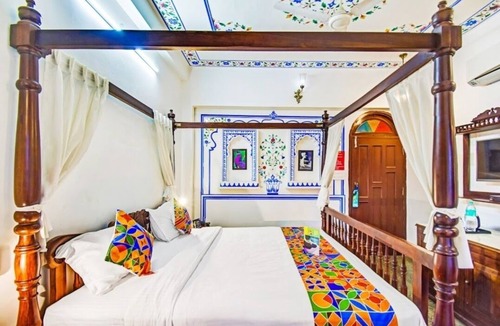 Vaishali Nagar Hotel | Spacious 9-bedroom hotel in lovely Jaipur with AC, WiFi and Garden view