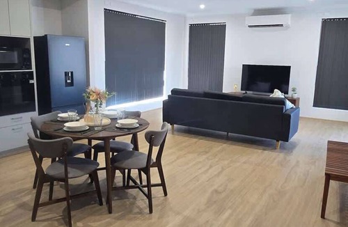 Hilbert House | Spacious accessible with a bathroom for everyone