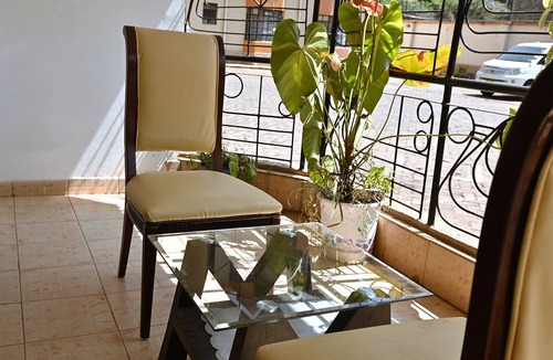 Kileleshwa Apartment | Spacious and comfy 4-BR quite & secure apartment in Kileleshwa Nairobi with WiFi