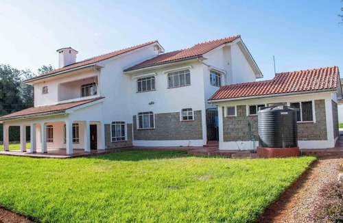 Mlolongo Villa | Spacious & Beautiful 5-bedroom Villa in Nairobi with WiFi