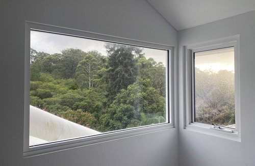 Ryde House | Spacious family Hamptons home with creek and bush surrounds, 12 km from city