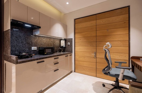 Pune Apartment | Spacious & Stylish Apartments, Just 6 KM from Pune Airport!