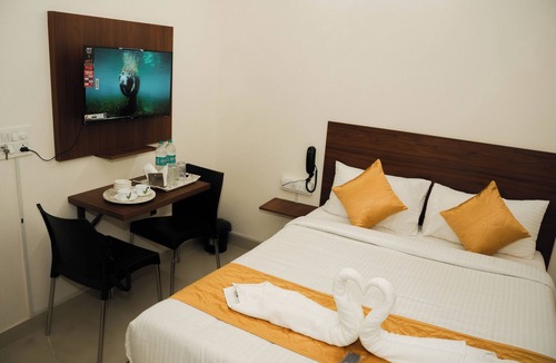 Vyalikaval HBCS Layout Hotel | SPIRIT INN SUITES