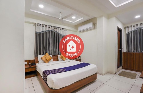 Changodar Hotel | SPOT ON 17252 Hotel Everest