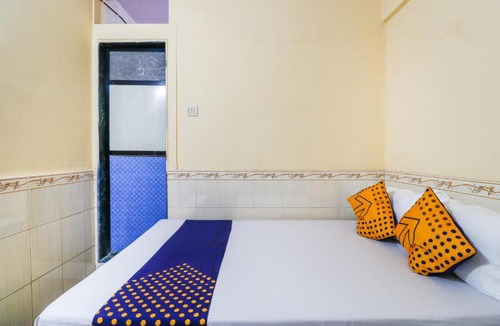 Dombivli East Hotel | SPOT ON 66527 Pallavi Lodge