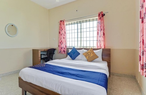 Hassan Hotel | SPOT ON 76940 Sri Annapoorneshwari Residency Boarding & Lodging