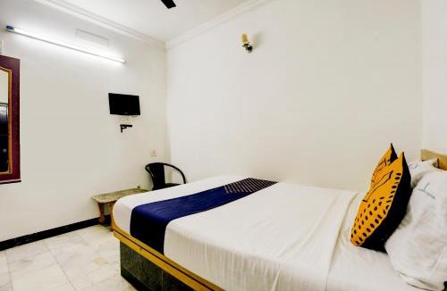 Sadras Hotel | SPOT ON JAYAM RESIDENCY