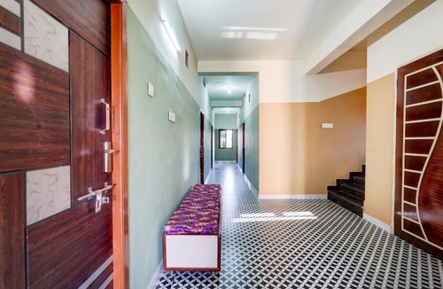 Sholinghur Hotel | SPOT ON Shri Krishna Guest house