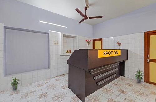 Viluppuram Hotel | SPOT ON Sri Sakthi Guest House