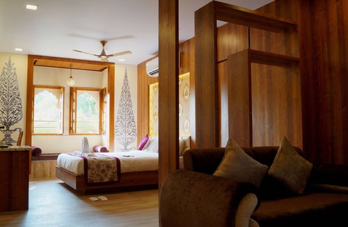 Udaipur Hotel | Spring Sky Udaipur by ShriGo Hotels