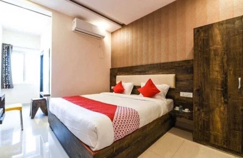 Bhavanipuram Hotel | SR GRAND HOTEL