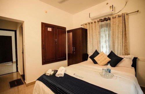 Erezha House | SR Lakefront Villa & Luxury houseboats