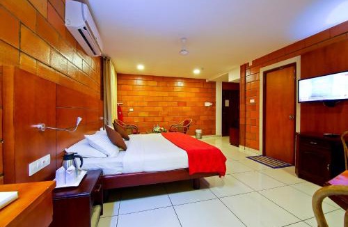 Neeleshwar Hotel | SREE GOKULAM NALANDA RESORTS