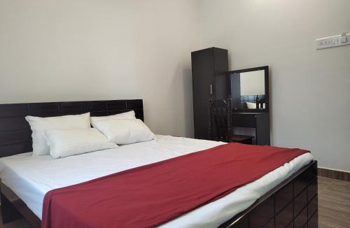 Kanchipuram Hotel | Sri Adhinath Homes
