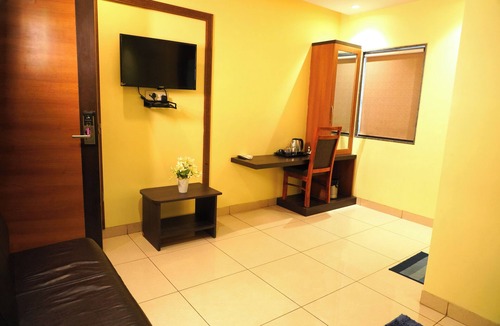 Anakapalle Hotel | Sri Brundavan Grand Inn