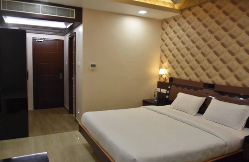 Palayankottai Hotel | Sri Ram Grand Inn
