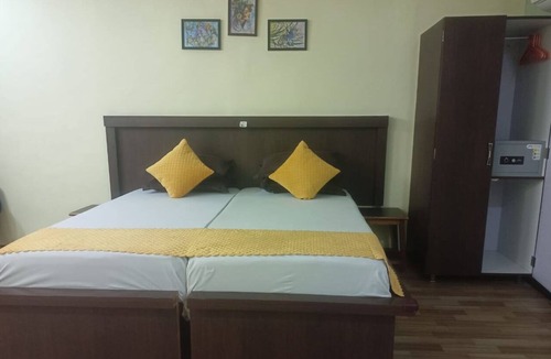 Chirala Cabin | Sri sapthagiri lodge