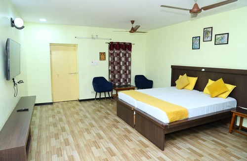 Chirala Cabin | Sri sapthagiri lodge