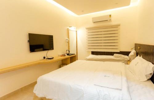 Tiruchendur Hotel | Sri Senthoor Velavan Palace SSV Palace