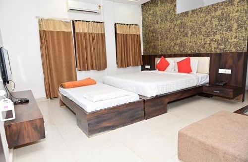 Gondia Hotel | Sri Shivam Hotel