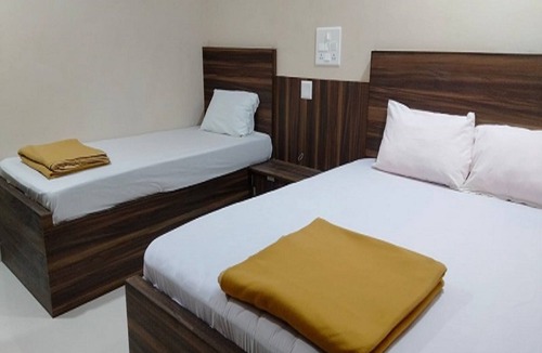Vriddhachalam Hotel | Sri Sivalakshmi AC Guest House