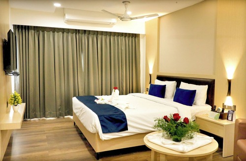 Khammam Hotel | Sri Sri Sri Excellency