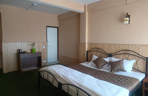 Darjeeling House | Sri Vrindavan Guest House Pure Veg