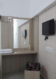 Srirangam Cabin | Srirangam SUITE Rooms- A Divine Stay Near the Temple