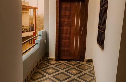 Ranchi Bed & Breakfast | SRT Homes