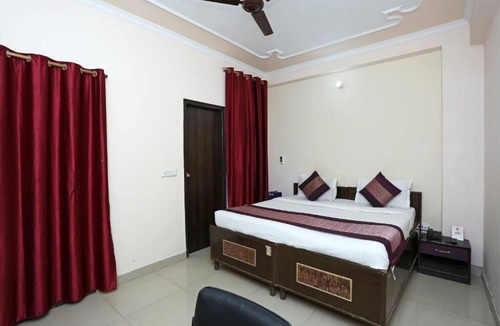 Mahipalpur Extension Hotel | Standard Single Room 3 - Hotel Ramida Suites At Delhi Airport